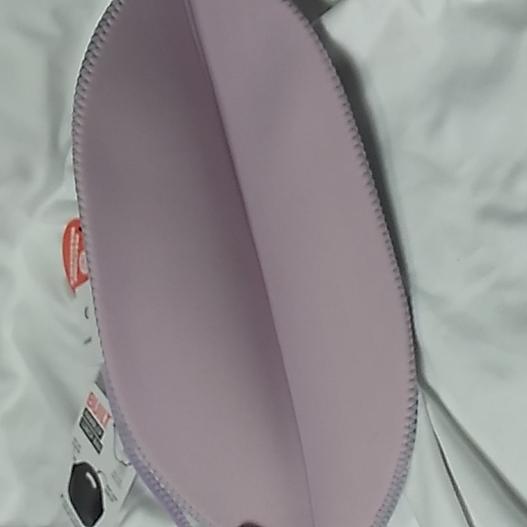 Built Rambler Lunch Bag  12 x 9.5 x 6 inches in Purple & White. - Picture 3 of 8